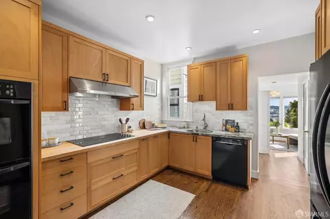 Kitchen - 345 Chenery St, San Francisco, CA 94131 photo 1 of 5