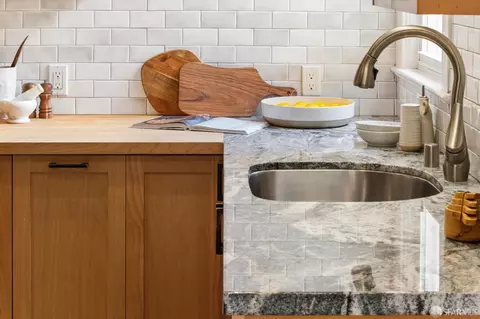 Kitchen - 345 Chenery St, San Francisco, CA 94131 photo 3 of 5