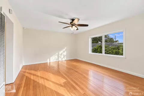 Living - 1433 Derby St #B, Berkeley, CA 94702 photo 3 of 3