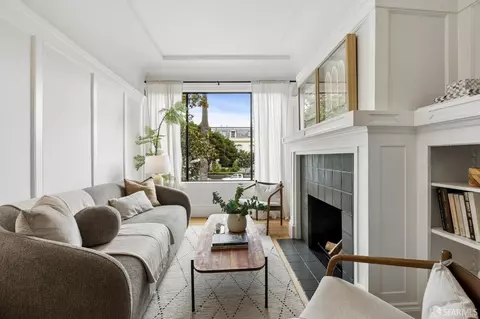 Living - 356 Dolores St, San Francisco, CA 94110 photo 2 of 3