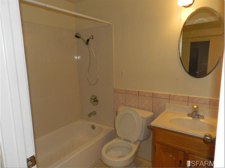36 Ledyard St, San Francisco, CA 94124 photo 17