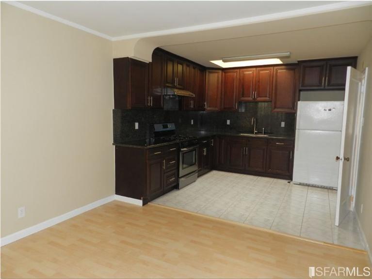 36 Ledyard St, San Francisco, CA 94124 photo 2