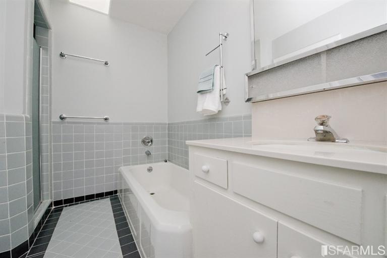 2370 36th Ave, San Francisco, CA 94116 photo 15