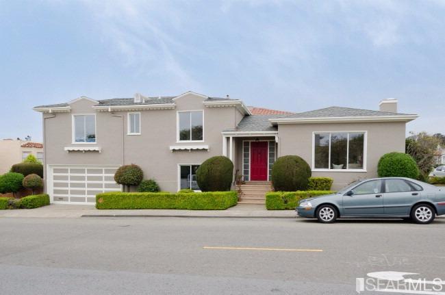 300 Eucalyptus Dr, San Francisco, CA 94132 photo 1
