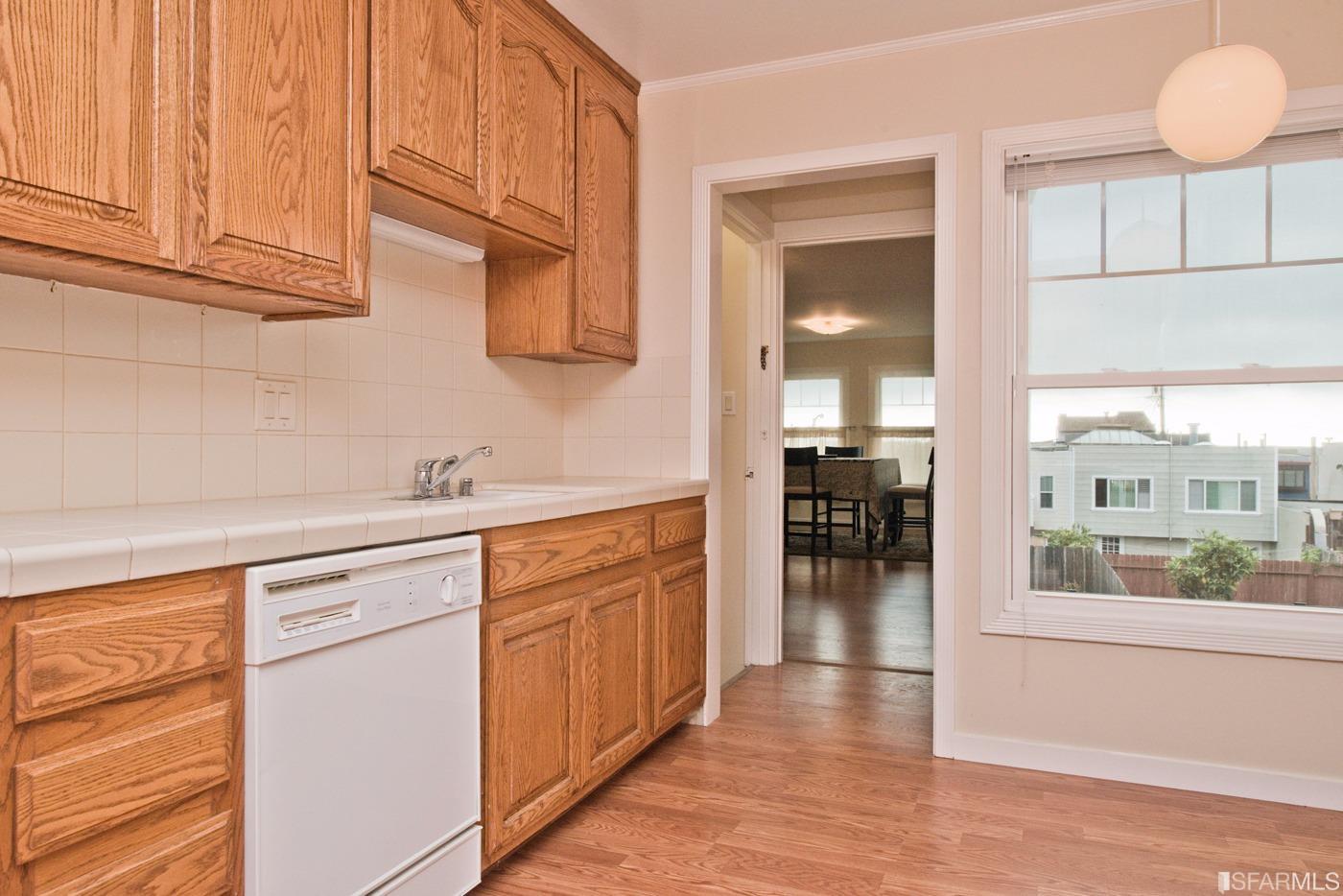 2423 45th Ave, San Francisco, CA 94116 photo 10