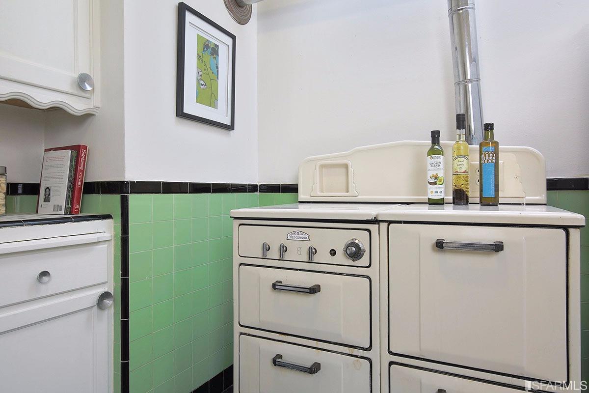 2662 24th Ave, San Francisco, CA 94116 photo 17