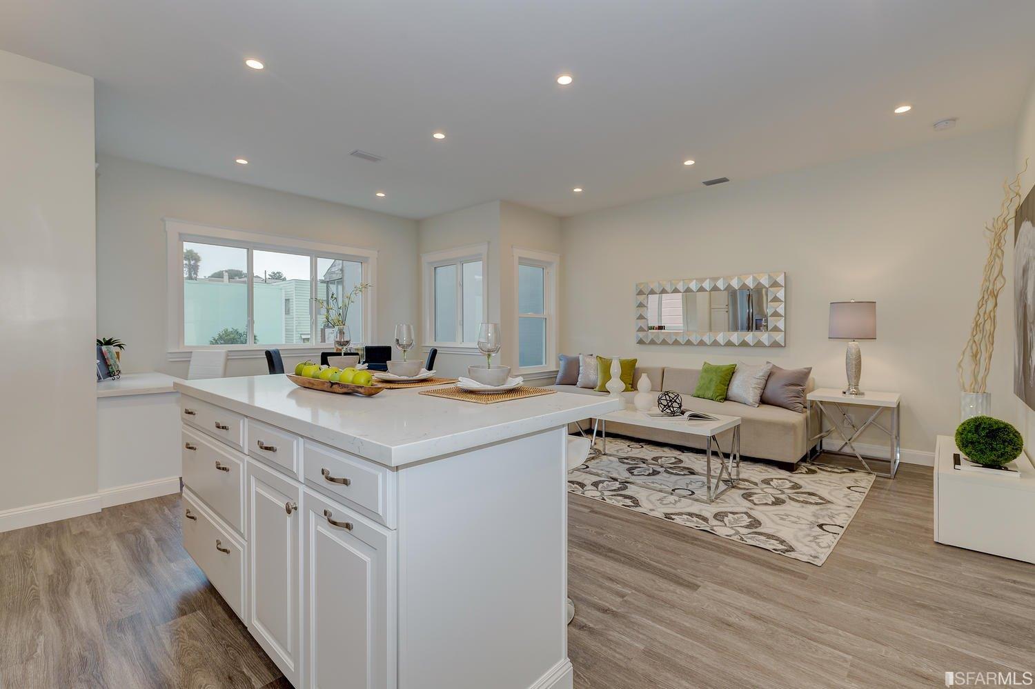 790 Naples St, San Francisco, CA 94112 photo 8