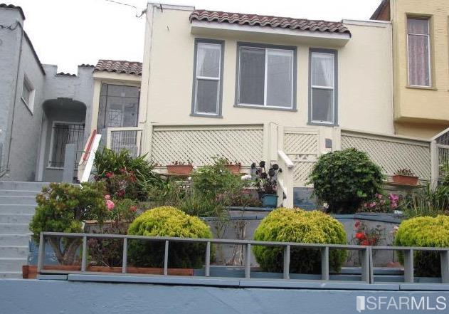 243 Staples Ave, San Francisco, CA 94112 photo 1