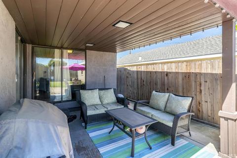 218 N Locust Ave, Ripon, CA 95366 photo 6