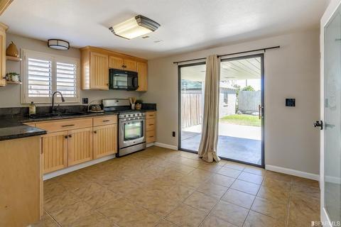 218 N Locust Ave, Ripon, CA 95366 photo 25