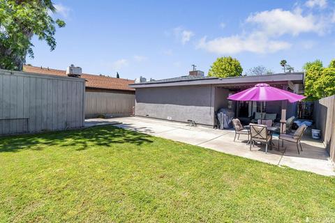 218 N Locust Ave, Ripon, CA 95366 photo 9