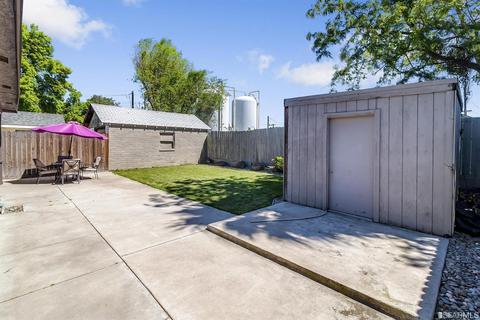218 N Locust Ave, Ripon, CA 95366 photo 8