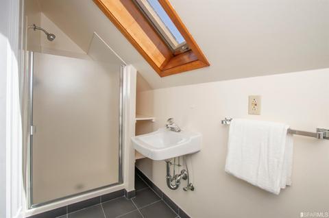 681 10th Ave, San Francisco, CA 94118 photo 19
