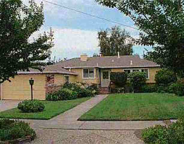 37074 Spruce St, Newark, CA 94560 photo 1