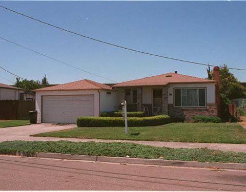 741 Wrin Ave, San Leandro, CA 94577 photo 1