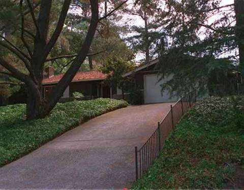 675 Carroll Dr, Moraga, CA 94556 photo 1