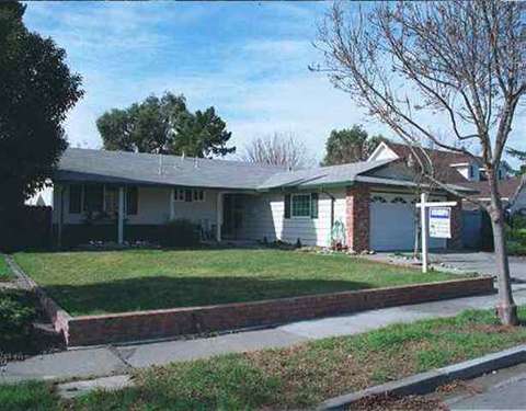 7727 Hazelnut Dr, Newark, CA 94560 photo 1