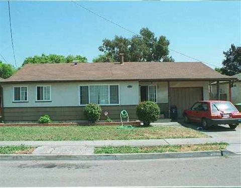 381 White Dr, Hayward, CA 94544 photo 1