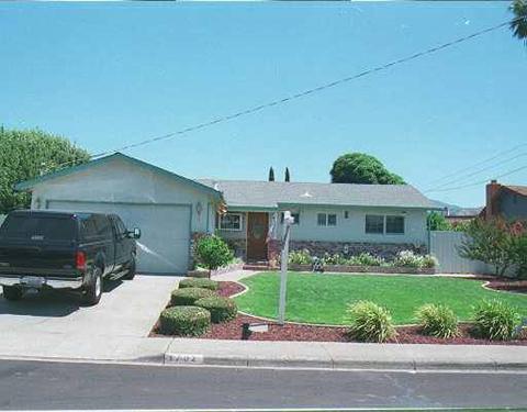 1702 Joelle Dr, Concord, CA 94521 photo 1