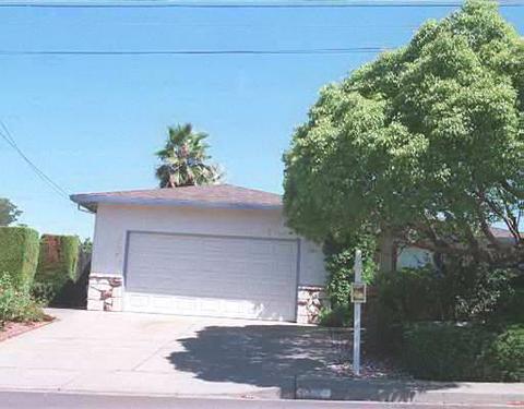 1381 Paradise Dr, Martinez, CA 94553 photo 1