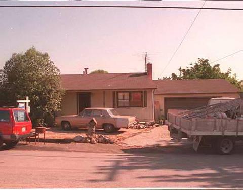 835 Calhoun St, Hayward, CA 94544 photo 1