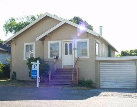 1226 Vine Ave, Martinez, CA 94553 photo 1