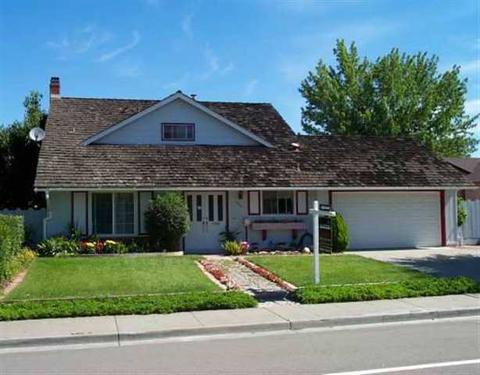 848 Pine St, Livermore, CA 94550 photo 1