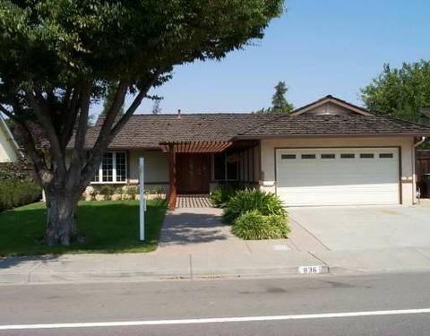 836 Pine St, Livermore, CA 94550 photo 1