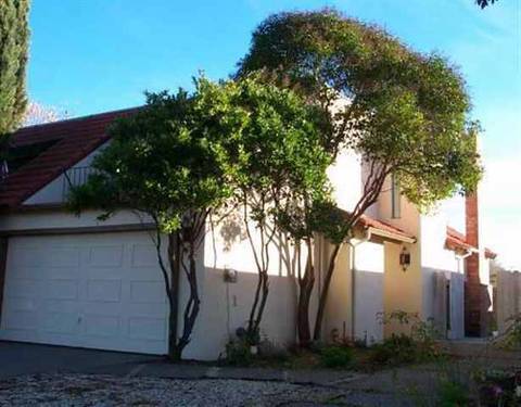 449 Glacier Dr, Martinez, CA 94553 photo 1