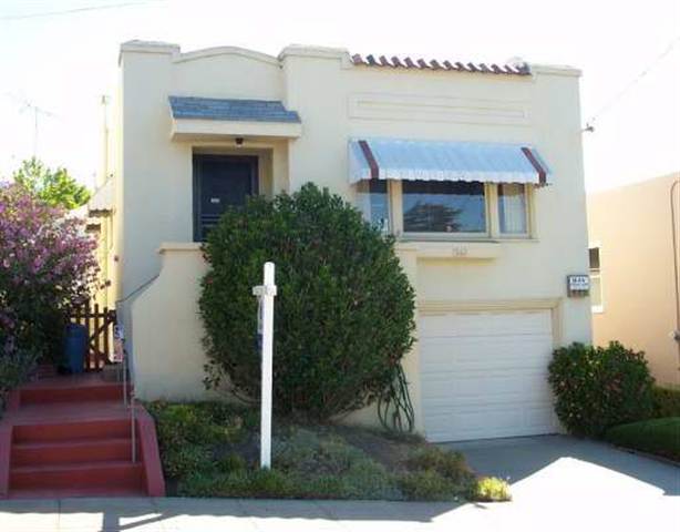 3160 Arizona St, Oakland, CA 94602 photo 1