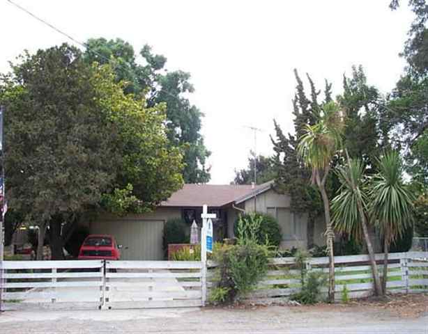 23016 Saklan Rd, Hayward, CA 94545 photo 1