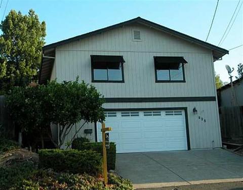 925 Shell Ave, Martinez, CA 94553 photo 1
