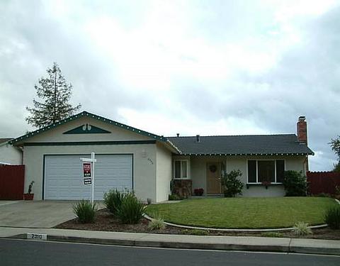 2310 Platt Dr, Martinez, CA 94553 photo 1