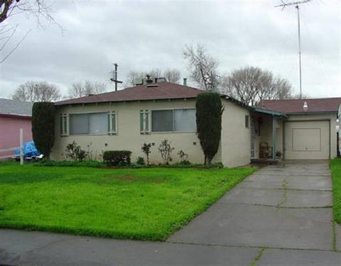204 E 21st St, Tracy, CA 95376 photo 1