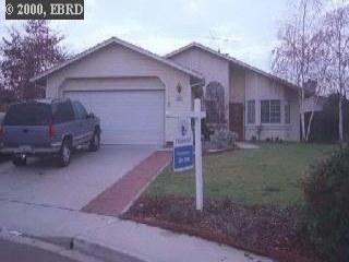 1697 Hemlock Ct, Oakley, CA 94561 photo 1