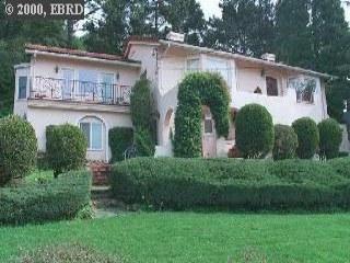 2992 Burdeck Dr, Oakland, CA 94602 photo 1