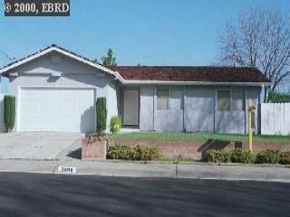 3898 Bayview Cir, Concord, CA 94520 photo 1
