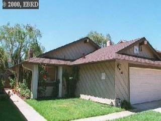 724 Sandy Brook Ct, Rodeo, CA 94572 photo 1