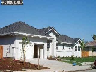 910 Estrella Ct, Concord, CA 94518 photo 1
