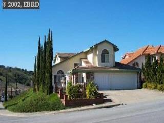 272 Carson St, Hercules, CA 94547 photo 1