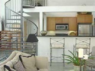 675 8th St #7, Oakland, CA 94607 photo 1