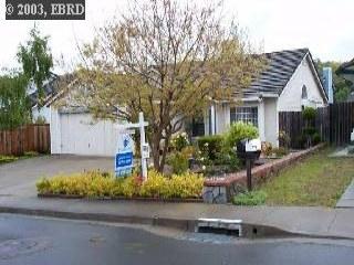 425 Limerick Rd, Pinole, CA 94564 photo 1
