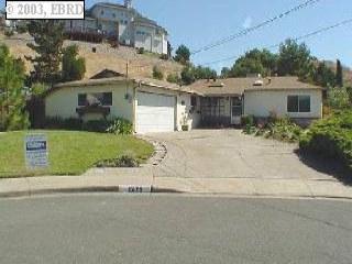 2476 Moore Ct, Pinole, CA 94564 photo 1