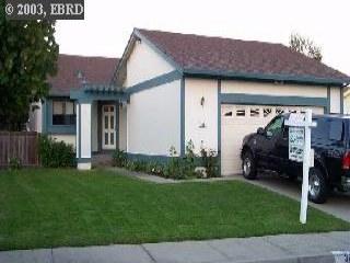 304 Brighton St, Hercules, CA 94547 photo 1