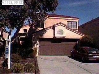 1055 Burnham Dr, Pittsburg, CA 94565 photo 1