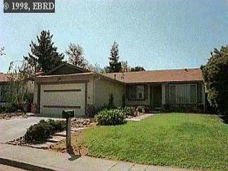 960 Fallenleaf Way, Pittsburg, CA 94565 photo 1