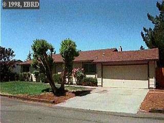 1839 Leo Ln, Concord, CA 94521 photo 1