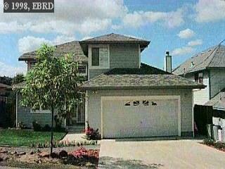 901 Vine St, Martinez, CA 94553 photo 1