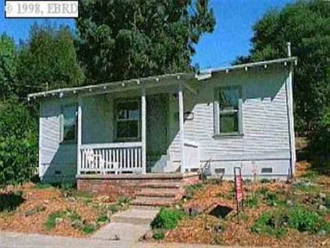 2135 Walnut St, Martinez, CA 94553 photo 1