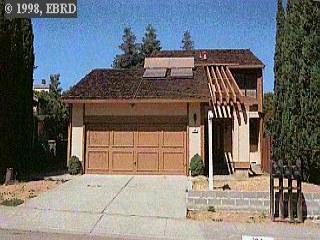 184 Brighton St, Hercules, CA 94547 photo 1
